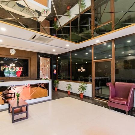 Foxoso Fiori Hotel Divisione di Divisione di Jaipur Esterno foto