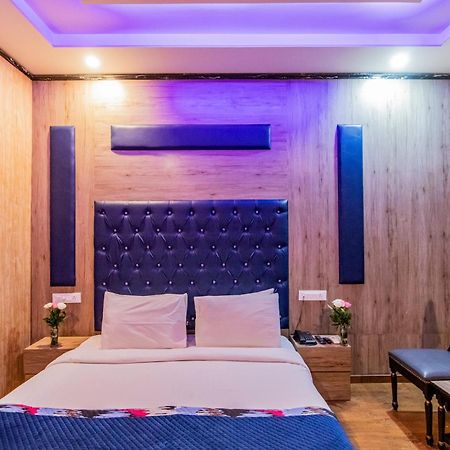 Foxoso Fiori Hotel Divisione di Divisione di Jaipur Esterno foto