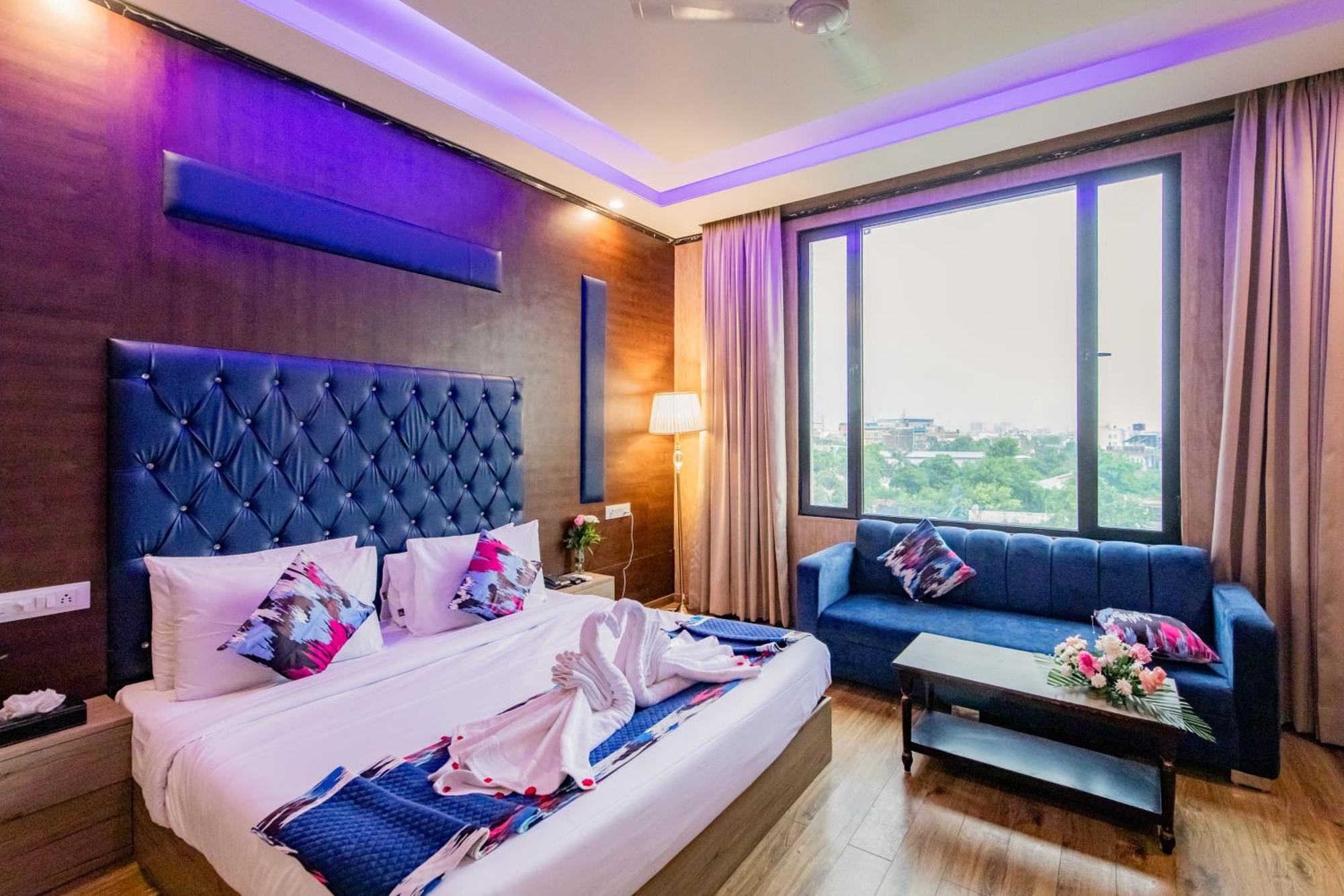 Foxoso Fiori Hotel Divisione di Divisione di Jaipur Esterno foto