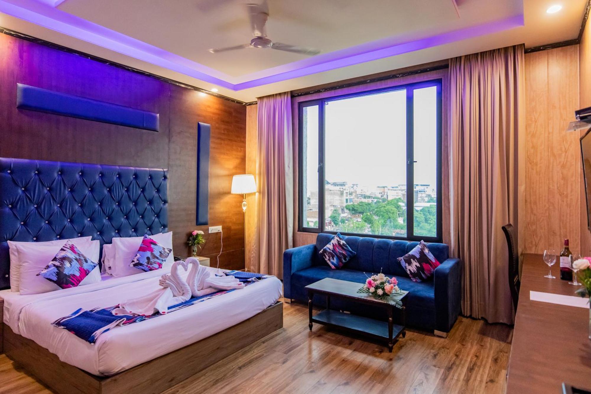 Foxoso Fiori Hotel Divisione di Divisione di Jaipur Esterno foto
